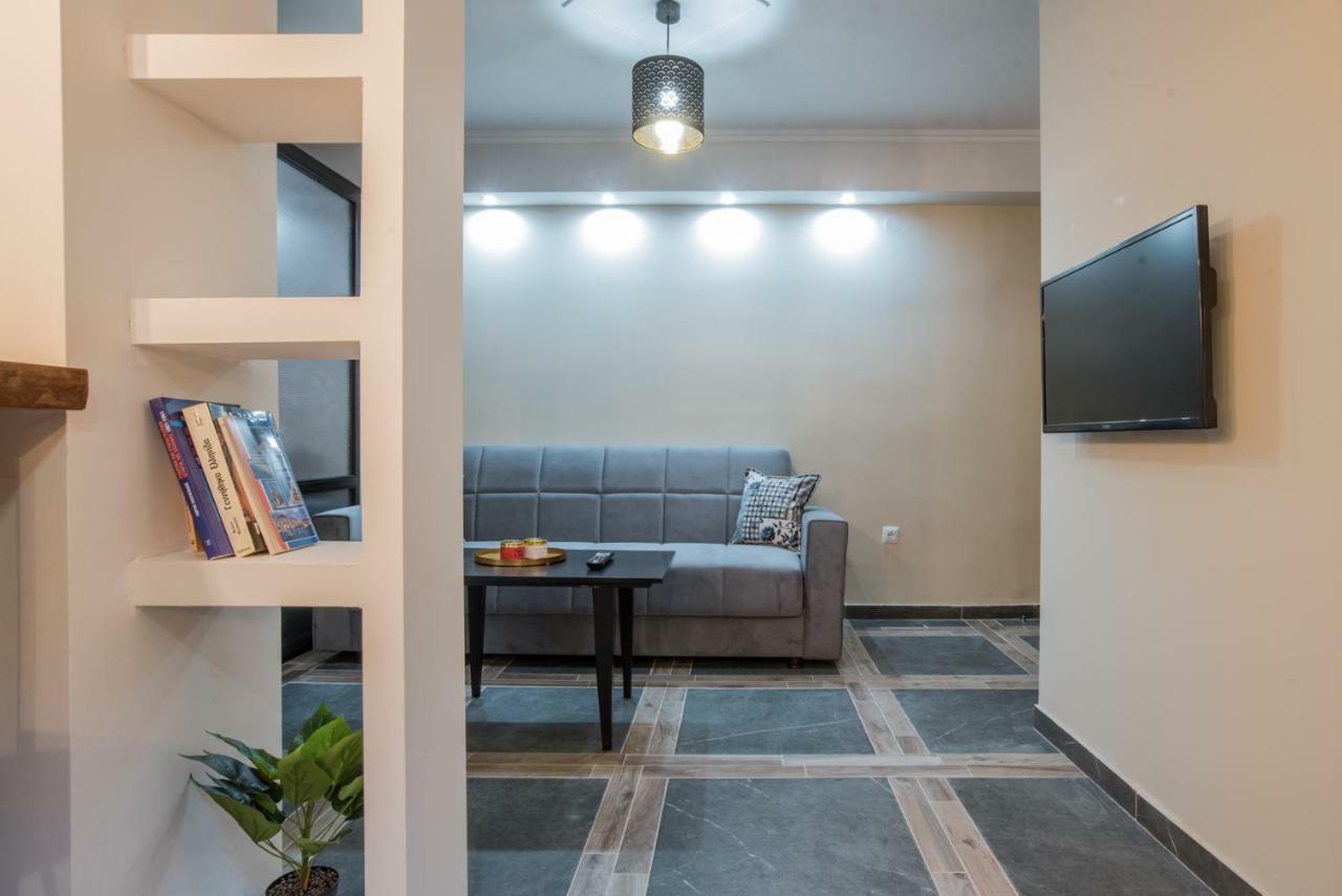 Chung cư 56 m² 2 phòng ngủ, 1 phòng tắm riêng ở Trung tâm thành phố Thessaloniki Apartment Ngoại thất bức ảnh